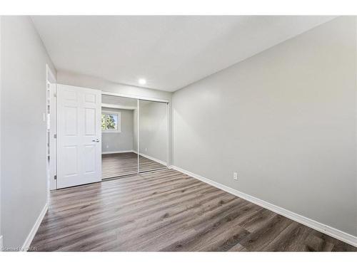 51-210 Glamis Road, Cambridge, ON - Indoor Photo Showing Other Room