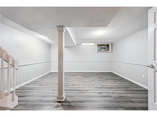 51-210 Glamis Road, Cambridge, ON - Indoor