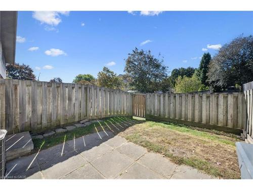 51-210 Glamis Road, Cambridge, ON - Outdoor