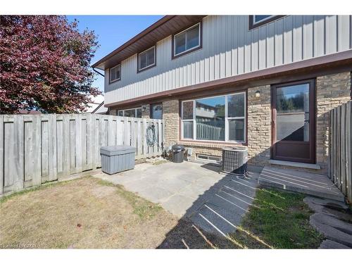 51-210 Glamis Road, Cambridge, ON - Outdoor