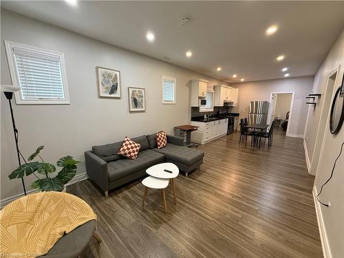 1-106 Spadina Avenue, Hamilton, ON - Indoor