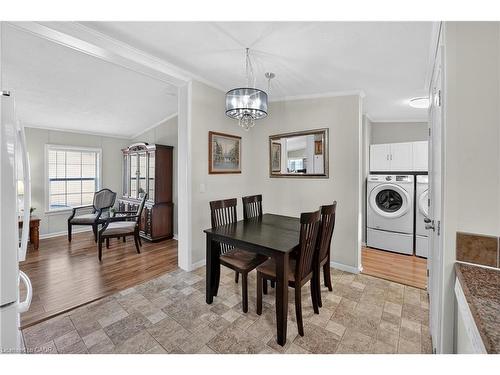 273-3033 Townline Road, Stevensville, ON - Indoor Photo Showing Dining Room