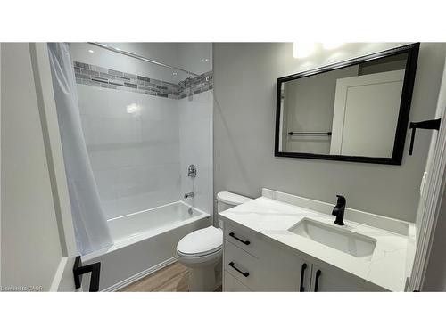 102-69 East Main Street, Welland, ON - Indoor Photo Showing Bathroom