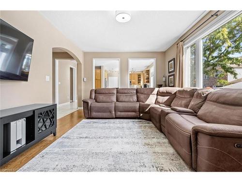 700 Auger Terrace, Milton, ON - Indoor Photo Showing Living Room
