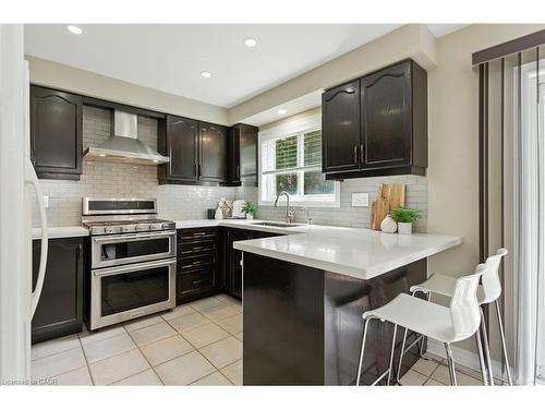49 Johnson Crescent, Georgetown, ON - Indoor Photo Showing Kitchen With Upgraded Kitchen