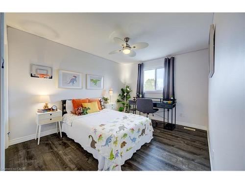 213 Falcon Drive, Woodstock, ON - Indoor Photo Showing Bedroom