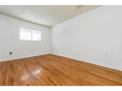 58 Eastvale Place, Hamilton, ON - Indoor Photo Showing Other Room