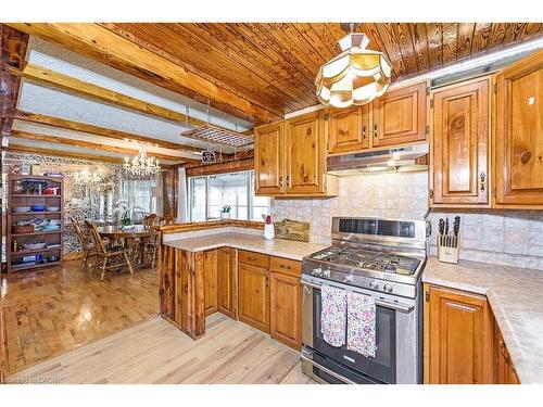 58 Eastvale Place, Hamilton, ON - Indoor Photo Showing Kitchen