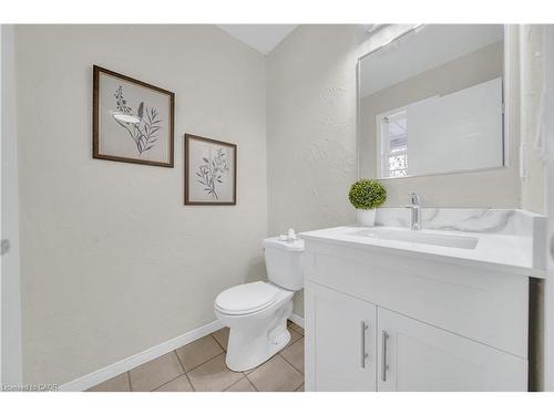 540 Mariner Drive, Waterloo, ON - Indoor Photo Showing Bathroom