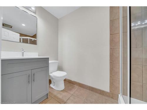 540 Mariner Drive, Waterloo, ON - Indoor Photo Showing Bathroom