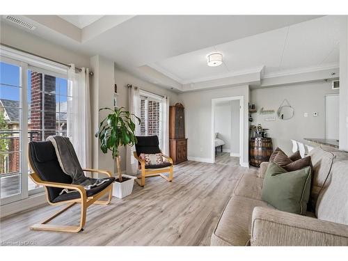 202-1440 Gordon Street, Guelph, ON - Indoor