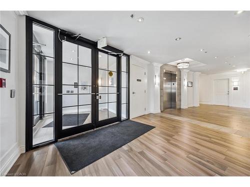 202-1440 Gordon Street, Guelph, ON - Indoor Photo Showing Other Room