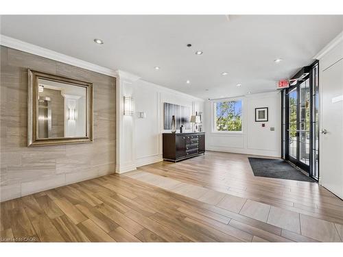 202-1440 Gordon Street, Guelph, ON - Indoor