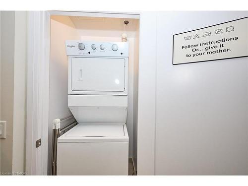 530-16 Concord Place, Grimsby, ON - Indoor Photo Showing Laundry Room
