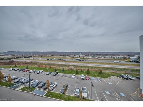 530-16 Concord Place, Grimsby, ON - Outdoor With View
