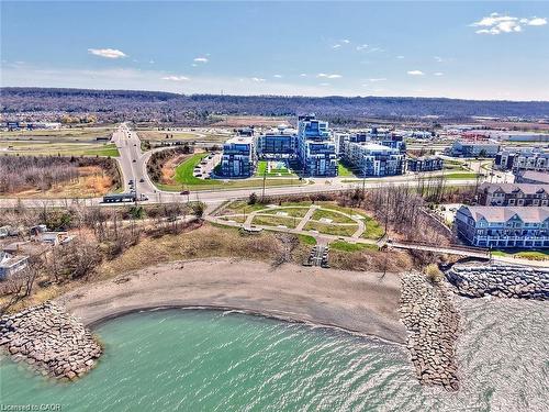 530-16 Concord Place, Grimsby, ON - Outdoor With View