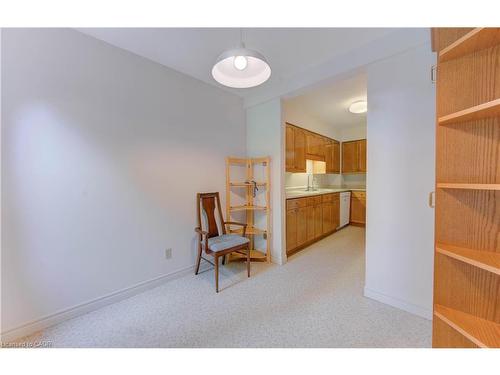 5-523 Beechwood Drive, Waterloo, ON - Indoor