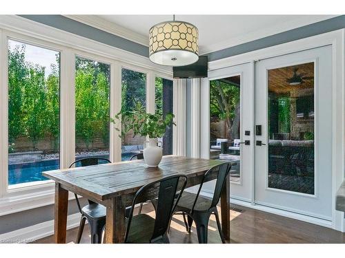 484 Aspen Forest Drive, Oakville, ON - Indoor Photo Showing Dining Room