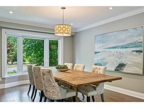 484 Aspen Forest Drive, Oakville, ON - Indoor Photo Showing Dining Room