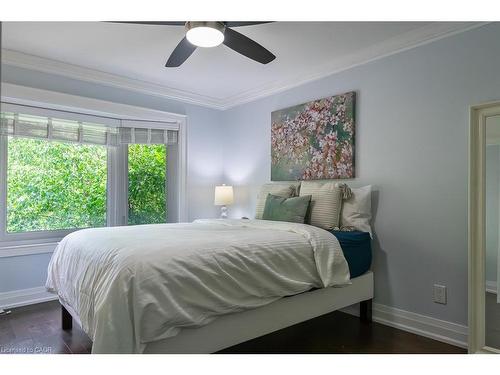 484 Aspen Forest Drive, Oakville, ON - Indoor Photo Showing Bedroom
