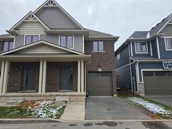 4 Lindsay Way  Grimsby, ON L3M 0H6