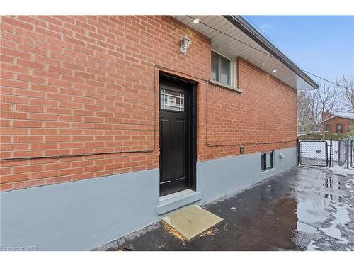 18 Ferrie Street W, Hamilton, ON - Outdoor With Exterior