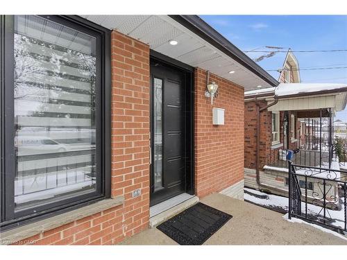 18 Ferrie Street W, Hamilton, ON - Outdoor With Exterior