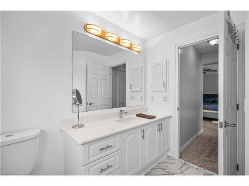 193 Glenariff Drive, Hamilton, ON - Indoor Photo Showing Bathroom