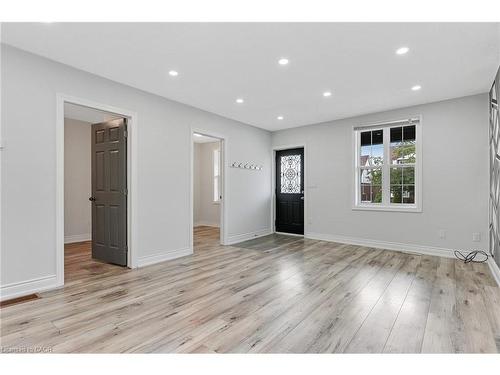 54 Craigmiller Avenue, Hamilton, ON - Indoor