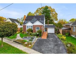 18 Flanders Avenue  St. Catharines, ON L2M 5X3