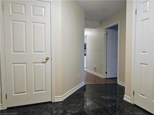 11E-67 Caroline Street S, Hamilton, ON - Indoor Photo Showing Other Room