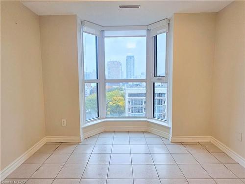 11E-67 Caroline Street S, Hamilton, ON - Indoor Photo Showing Other Room