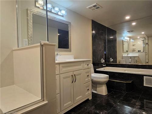 11E-67 Caroline Street S, Hamilton, ON - Indoor Photo Showing Bathroom