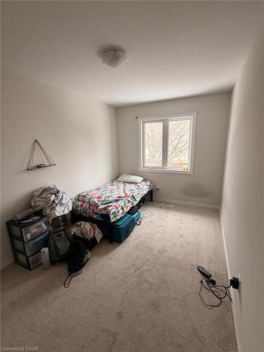 11 Genoa Drive, Hamilton, ON - Indoor Photo Showing Bedroom