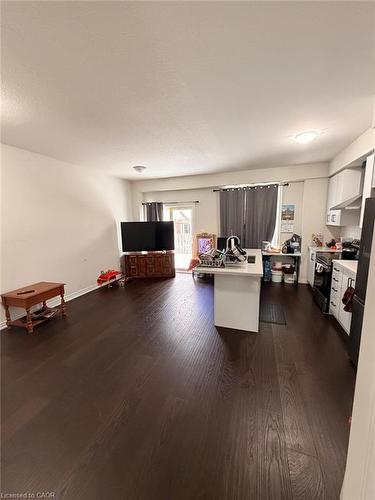 11 Genoa Drive, Hamilton, ON - Indoor