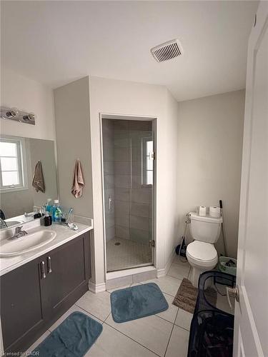 11 Genoa Drive, Hamilton, ON - Indoor Photo Showing Bathroom