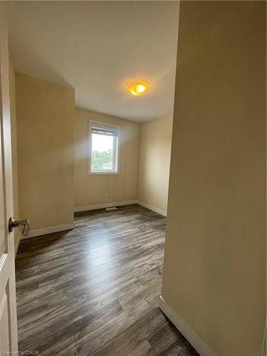 59 Denistoun Street, Welland, ON - Indoor Photo Showing Other Room