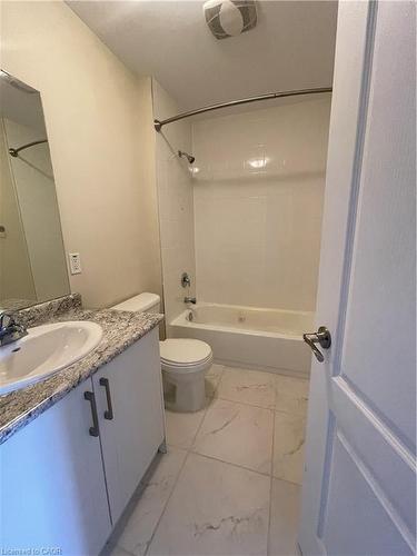 59 Denistoun Street, Welland, ON - Indoor Photo Showing Bathroom