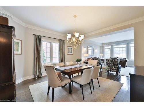 4378 Latimer Crescent, Burlington, ON - Indoor Photo Showing Dining Room