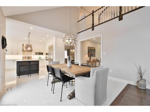 4378 Latimer Crescent, Burlington, ON - Indoor Photo Showing Dining Room