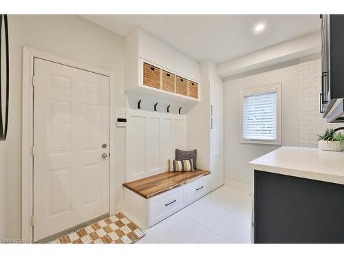 4378 Latimer Crescent, Burlington, ON - Indoor