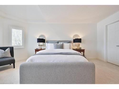 4378 Latimer Crescent, Burlington, ON - Indoor Photo Showing Bedroom