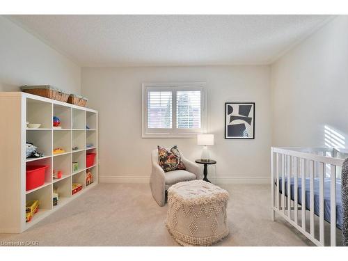 4378 Latimer Crescent, Burlington, ON - Indoor Photo Showing Bedroom