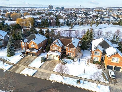 4378 Latimer Crescent, Burlington, ON - Outdoor