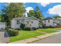 323 North Cayuga Street W Dunnville, ON N1A 1P4