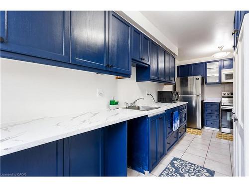 7 Eden Park Drive, Brampton, ON - Indoor Photo Showing Kitchen