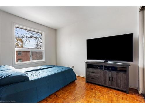 7 Eden Park Drive, Brampton, ON - Indoor Photo Showing Bedroom