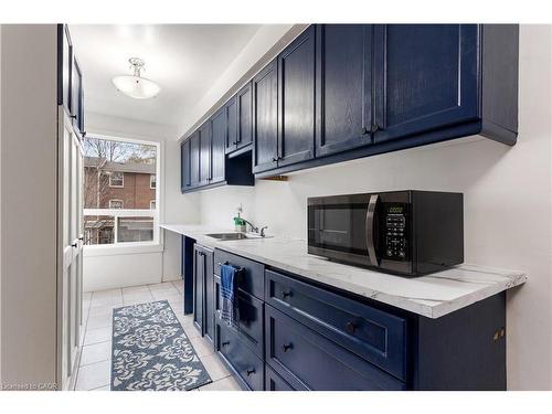 7 Eden Park Drive, Brampton, ON - Indoor Photo Showing Kitchen