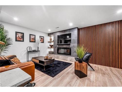 47-635 Saginaw Parkway, Cambridge, ON - Indoor With Fireplace