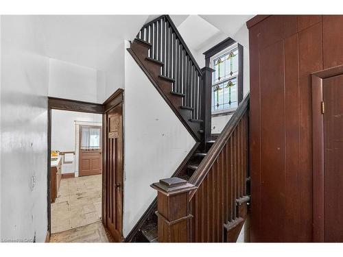 89 Fairholt Road S, Hamilton, ON - Indoor Photo Showing Other Room